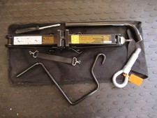 VAUXHALL ZAFIRA B (05-13) SPARE WHEEL TOOL KIT JACK BRACE TOW EYE 13162852
