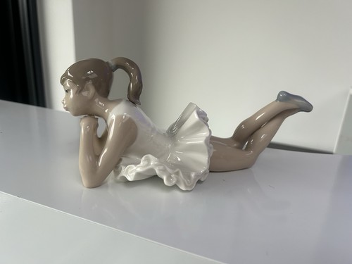 Nao lladro pensive - nao,