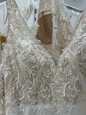 wedding dress size 12/14 brand