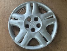 x1 Original Toyota Avensis