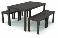 Large garden patio dining - patio,