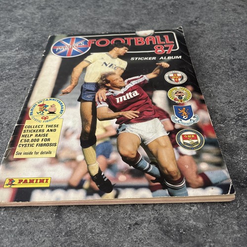 Panini football sticker - football, 87