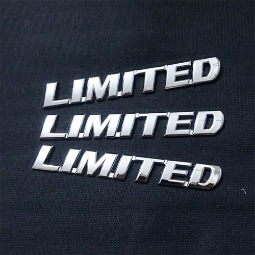 Limited silver chrome short - 3x,