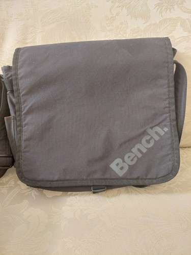 Bench grey messenger bag red - bench,