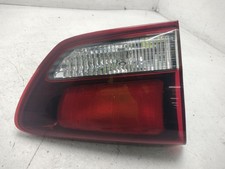 CARENS PASSENGER TAIL LIGHT