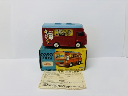 Corgi toys 426 chipperfields - toys,