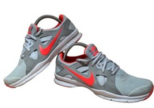 Nike  TR 6 Women's Shoes Grey