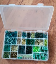 JOB LOT GREEN BEADS GLASS