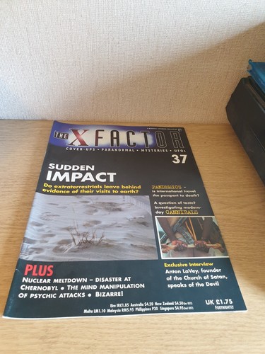 The factor magazine issue - x,