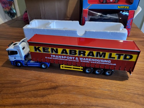 Corgi cc12411 volvo container - volvo, container-