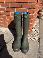 Le Chameau Vierzon size 42 neoprene wellingtons mens small splits on feet