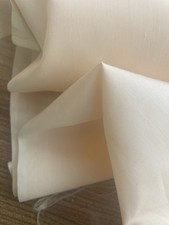 6 Metres Pale Peach Fine