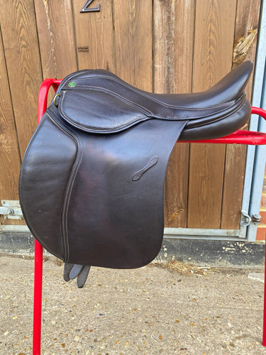 Holistic treeless dressage - holistic,