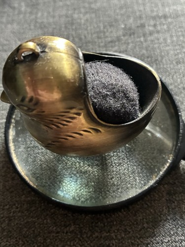Brass bird pin - brass, holder