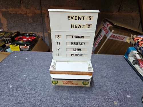 Airfix event board - and, hut