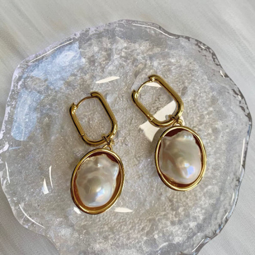 Large fireball baroque pearl - large,