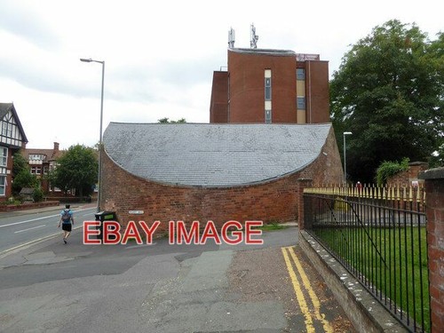 Photo unusual building on - ,