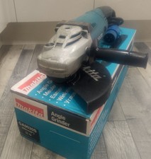 Makita GA9020 Angle Grinder
