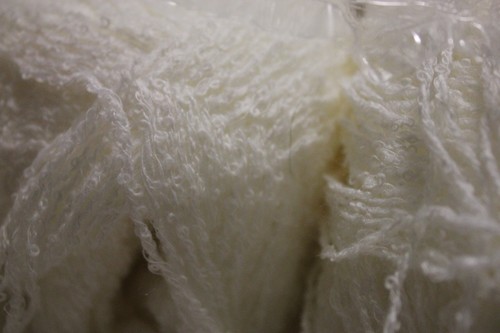 1164g creamy white textured