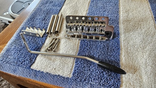 Stratocaster vintage tremolo - vintage,