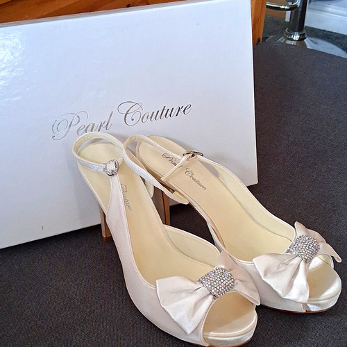 Pearl couture ivory satin - ivory, peep
