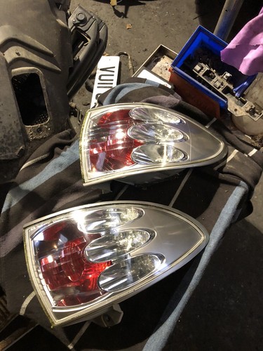 Toyota estima rear lights - toyota,