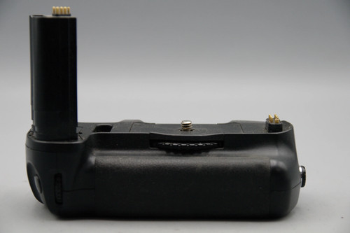 Nikon d100 battery grip - nikon, mb‑d100