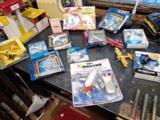 VARIOUS DIE-CAST AEROPLANES AND OTHER AEROPLANE BASED ITEMS X14