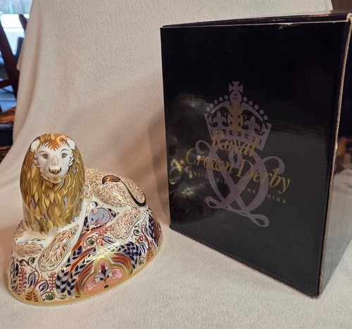 Royal crown derby - royal,