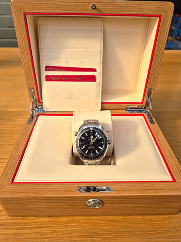 Omega seamaster planet ocean - seamaster,