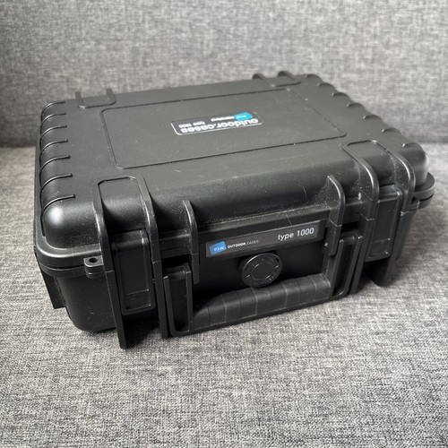 Outdoor camera lens flight - outdoor,
