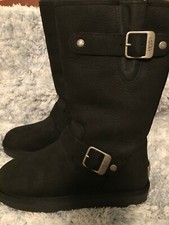  UGG AUSTRALIA WOMEN'S  BOOT