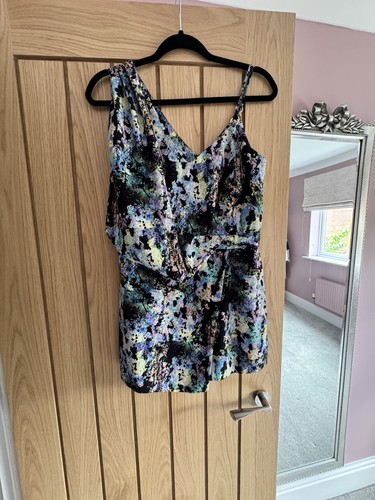 River island size - river, 12