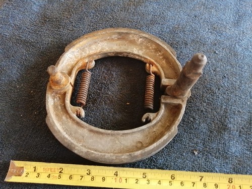 Bsa c15 b40 brake shoes - c15,, cam