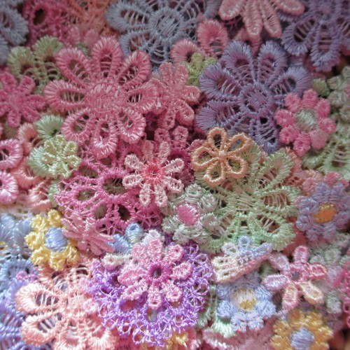 Assorted pastel 25mm - assorted,