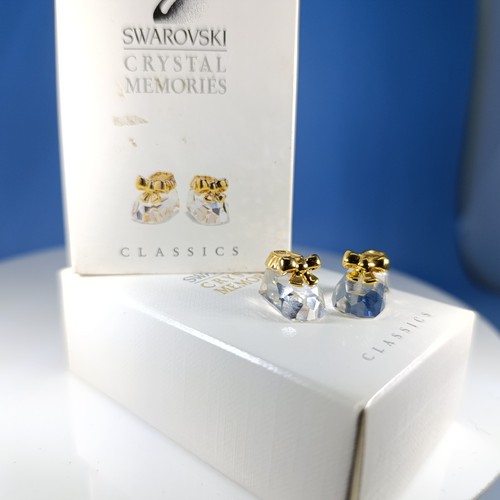 Assorted boxed swarovski - assorted,