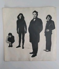 The Stranglers – Walk On By