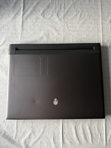 Alienware m18 gaming laptop - gaming,