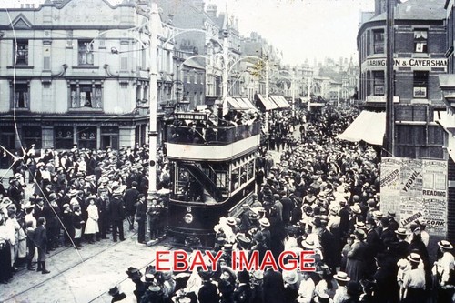 Photo electric tram - tram, reading