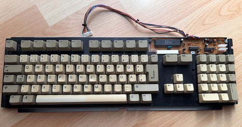 Mitsumi keyboard for amiga 500 - mitsumi,