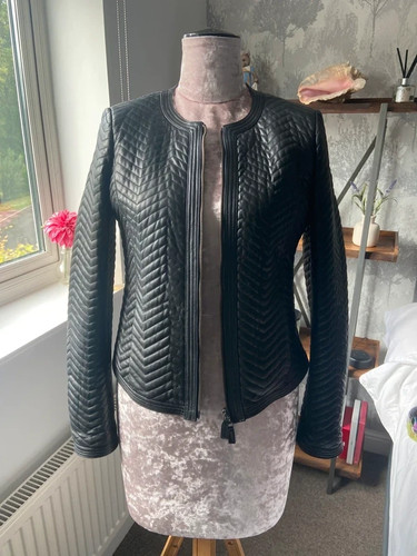 Emporio armani black quilted - armani,