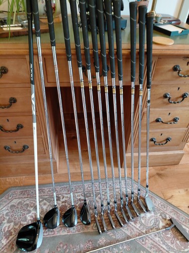 Mens set of - r/h, wilson