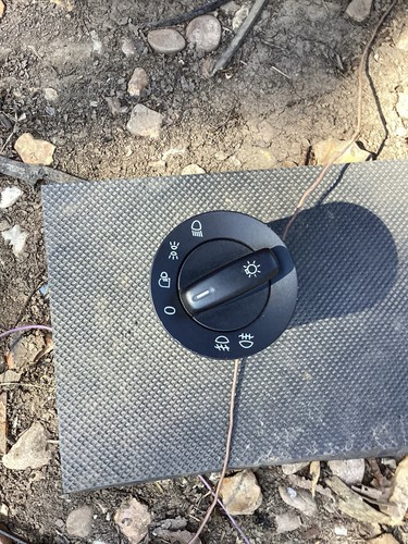 Golf mark headlight - golf, control