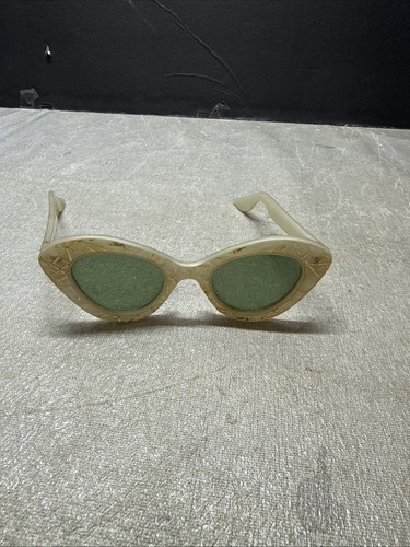 Vintage cat eye cool - vintage,