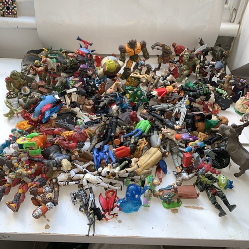 Huge vintage toy - vintage, figures