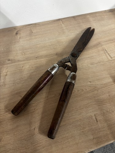 Vintage hand hedge - , clippers