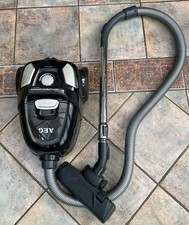 AEG  Compact Bagless Vacuum Cleaner Aero Performance Cyclonic AE9900UKEL