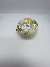 Vintage Floral Designed Round
