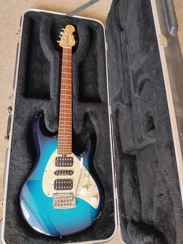 Ernie ball music man - ernie,