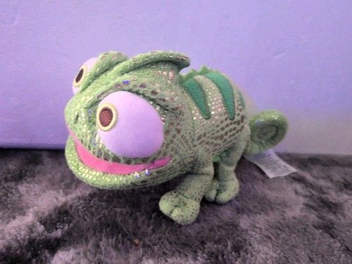 Small plush pascal the - small,
